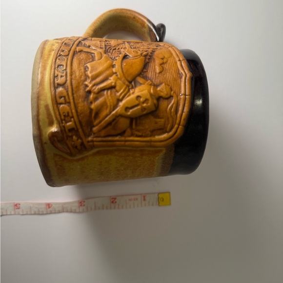 Stonebridge Pottery Tintagel Knight 3D Pottery Mug - Picture 7 of 8